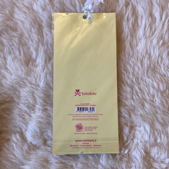 Tokidoki Mixed Bundle of Blind Bag, stickers, and magnets - Picture 3 of 9